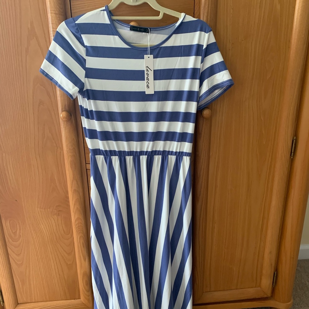 NWT Adorable stripes dress